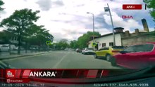 Ankara'da yaya geçidinde 2 kişiye otomobilin çarptığı kaza kamerada