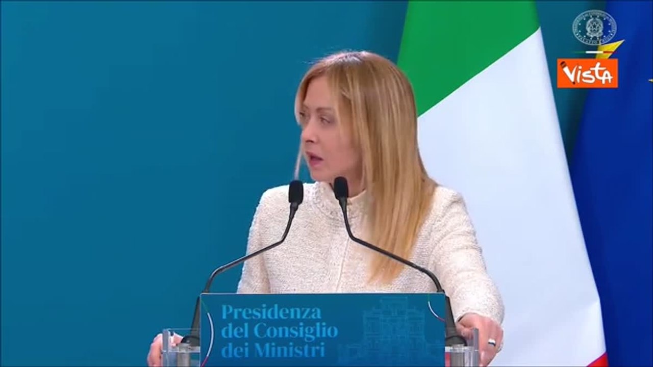 Fuoriprogramma con il Premier indiano Modi, Meloni si accerta che microfono funzioni: Does it work?