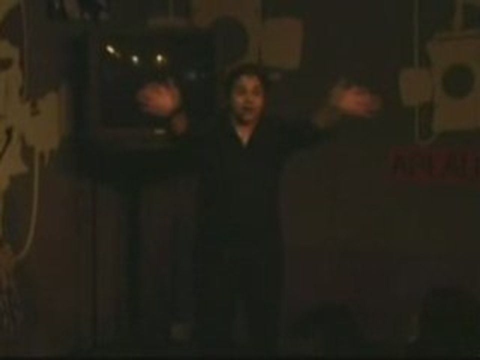 Robertico_1_to_AVI_clip5