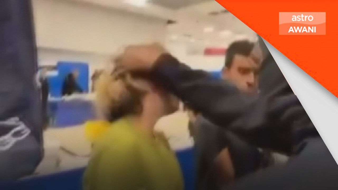 Peserta GSF laung ‘Free Palestine’ ke arah Ben Gvir ketika tiba di Ashdod