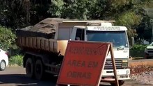 PRF flagra caminhões caçamba com irregularidades graves durante fiscalização em Foz do Iguaçu