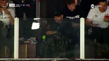 Neymar, desde el palco, observando Santos-San Lorenzo