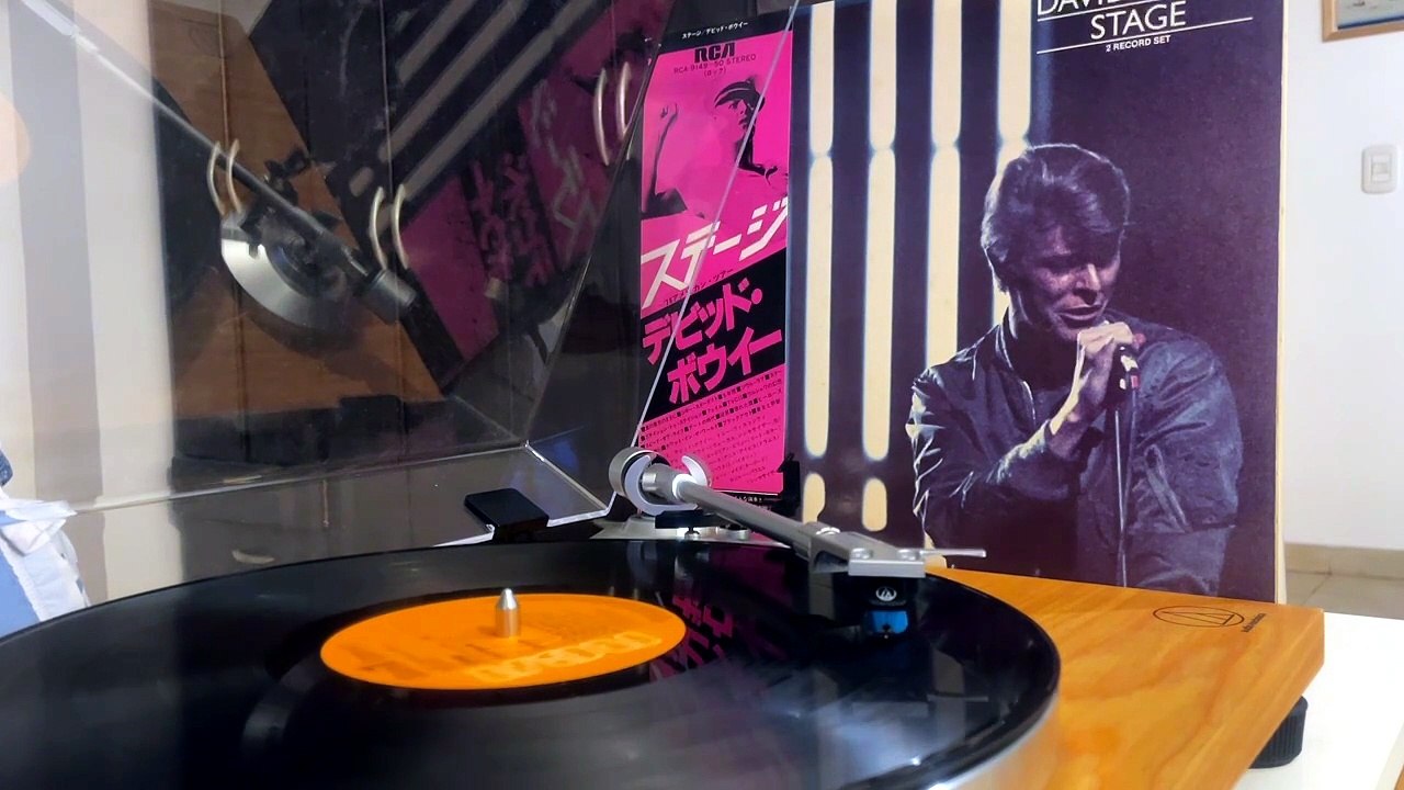 Bowie - Stage