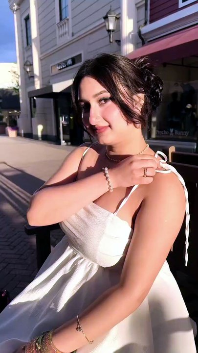 Beautiful girl dance