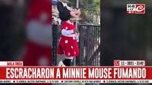 Escracharon a Minnie fumando y reaccionó de la peor manera. Mirá el video
