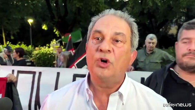 Modena, città a nervi tesi: tensione al presidio di Forza Nuova