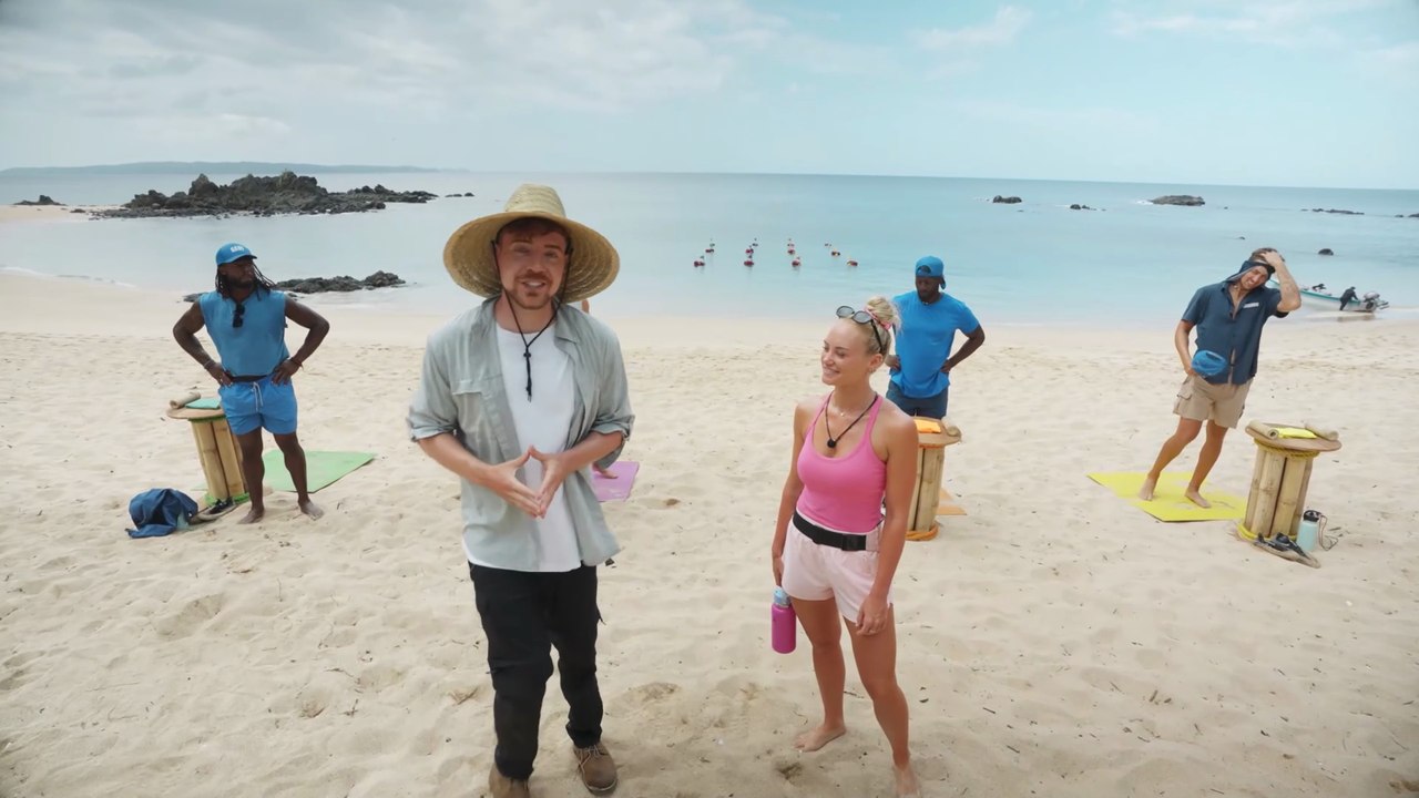 "SURVIVE 30 DAYS ON AN ISLAND WITH YOUR EX 😳🏝️💔 ($250,000 CHALLENGE)"