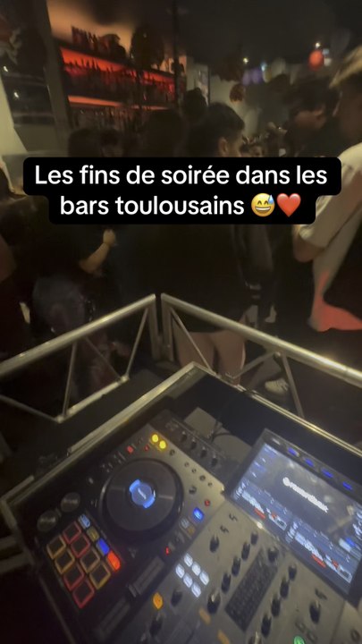 Les fins de soirées dans la ville rose ❤️🖤. #toulouse#dj#techno#fyp#michi