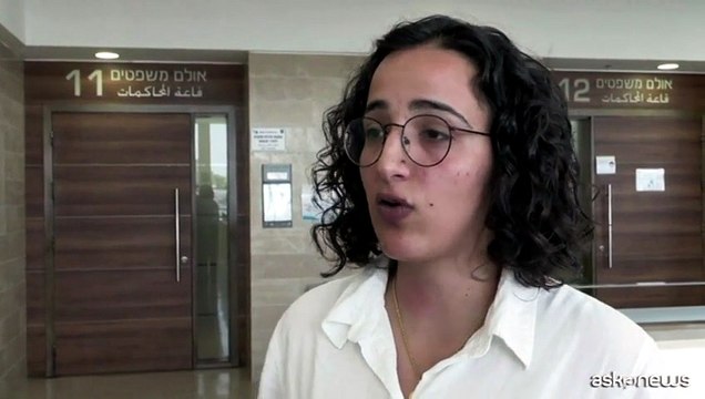L'attivista israeliana di Flotilla in manette in tribunale