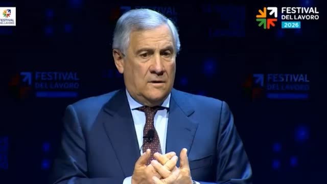 Tajani: «Se facciamo più figli possiamo ridurre il numero di migranti regolari»