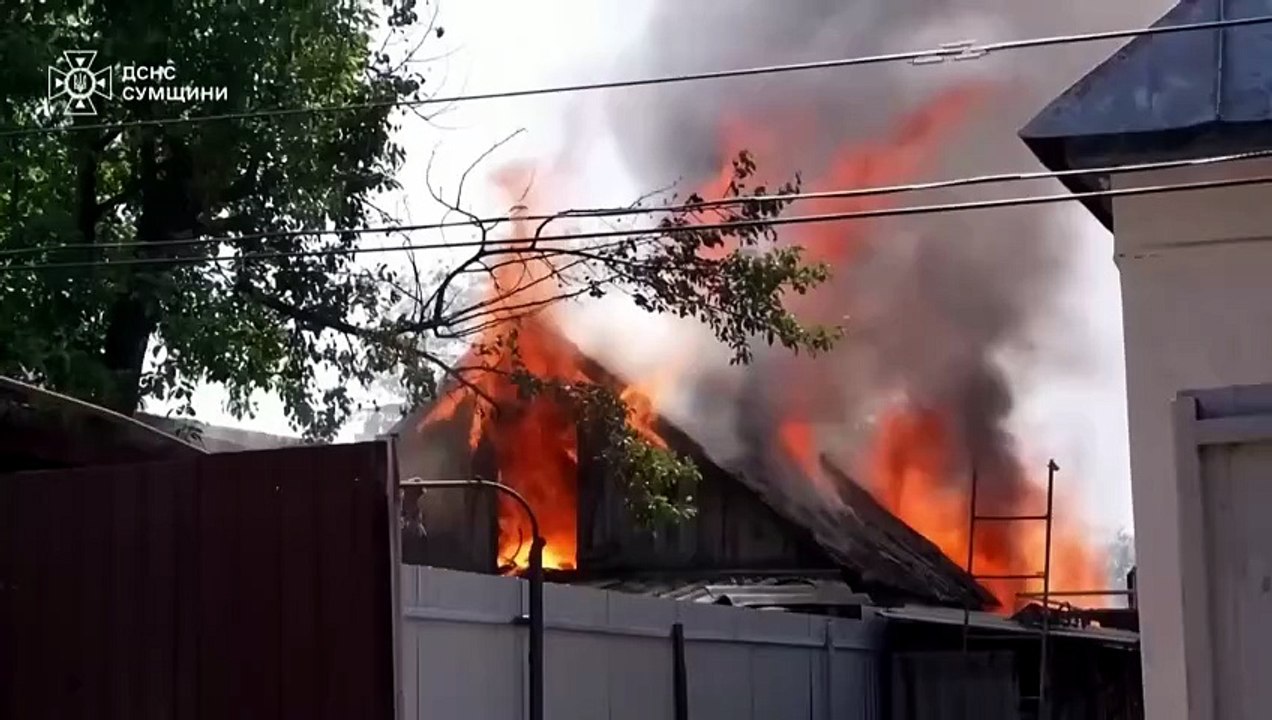Attacco russo a Sumy ferisce sei persone: massiccio raid di droni in Ucraina