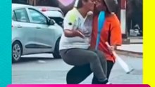¡Viviendo el sueño!Pareja de malabaristas se roba los suspiros de Ricardo Montaner.
