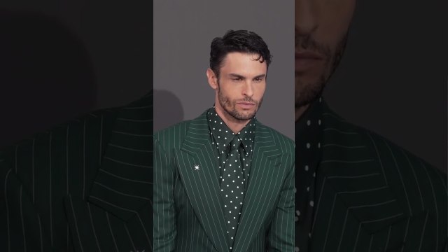 ✨ Ed Westwick, Heidi Klum, Sofia Carson, Paul Pogba et Baptiste Giabiconi réunis au gala amfAR