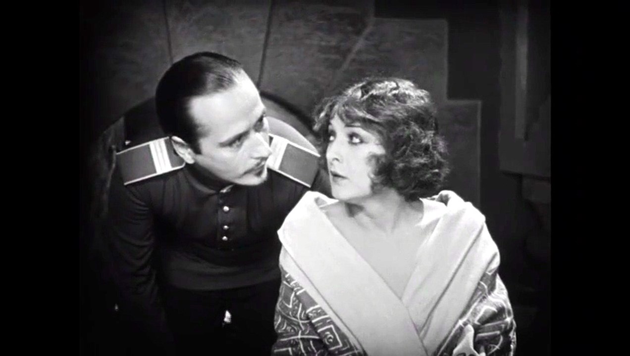 The Scarlet Lady (1928) – A Charming Silent Era Comedy Romance Full of Adventure and Mischief