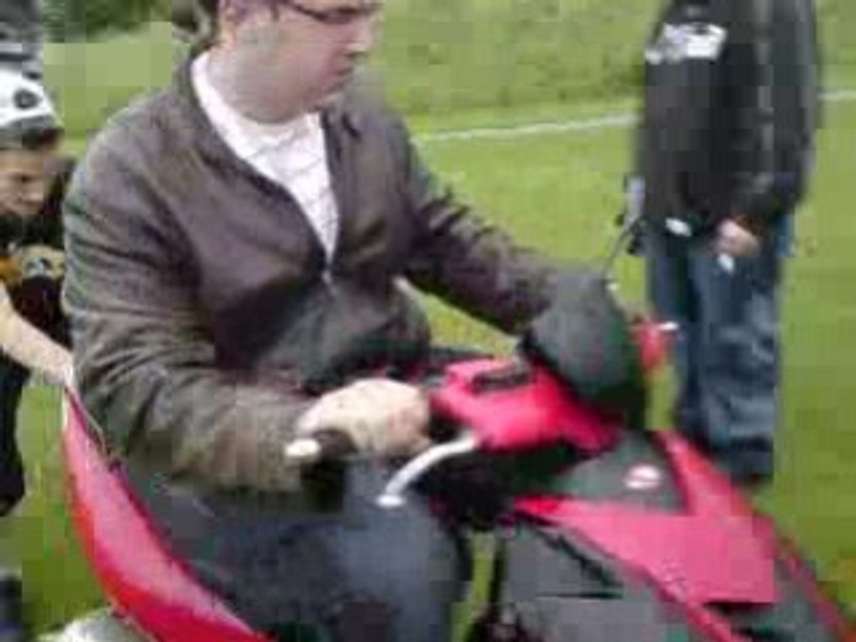 Glisse sur l'herbe