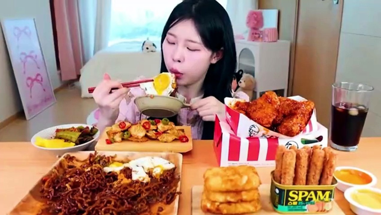 ASMR MUKBANG| Spicy Black bean noodles, KFC Seasoned Chicken, Kkanpung Dumplings