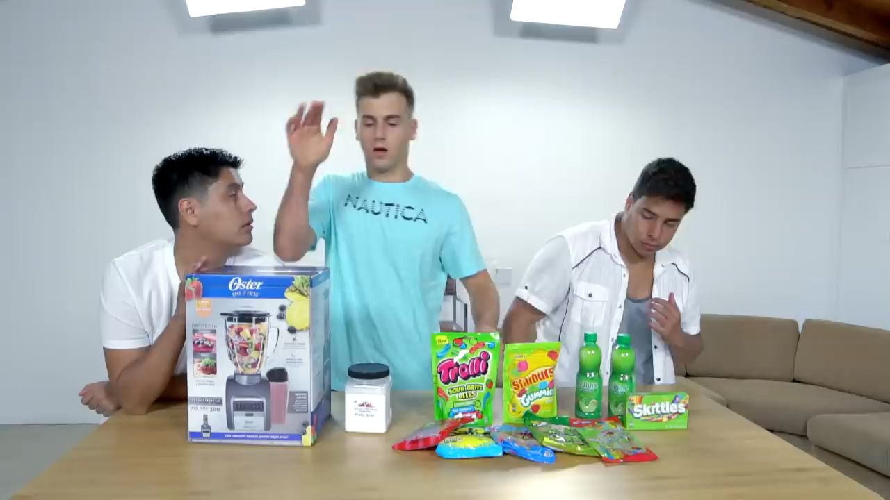 Making a ball with ice cream (it works thx 2 google/Free Time Reupload)