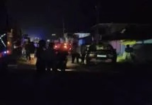 मिनी ट्रक ने कई लोगों को रौंदा,