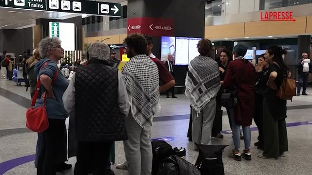 Flotilla, attivisti rientrati a Malpensa, Nava: Seviziati con taser e privati della dignit?