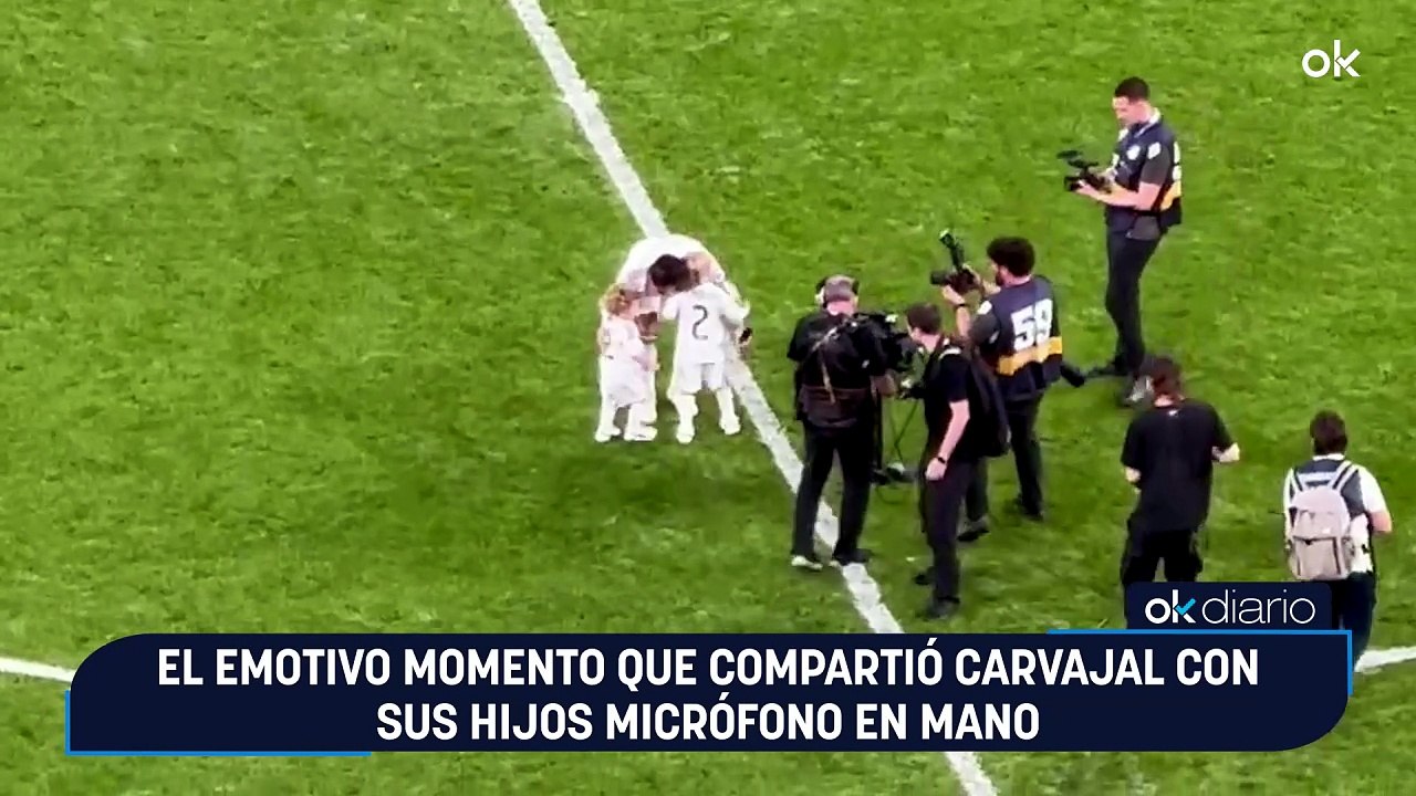 El emotivo momento que compartió Carvajal con sus hijos micrófono en mano