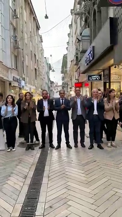 Kocaeli Emek ve Demokrasi Platformu CHP il binasına yürüdü! Mutlak butlan kararına tepki