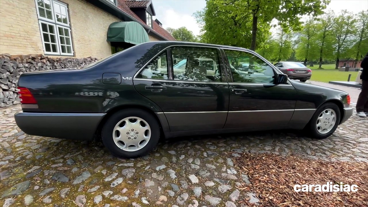 Conversation avec Gemini la Mercedes Classe S W220 tu te souviens .  Ah, la Mercedes Classe S W220... Comment l'oublier ? Commercialisée de la fin des années 1990 au milieu des années 2000 (environ 1