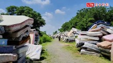 直擊「床墊長城」！台中爆2萬張廢床墊堆積 高溫易燃藏危機
