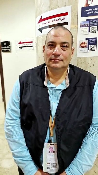 تحرك عاجل من السياحة بعد اكتشاف عدم جاهزية إحدى الفنادق لاستقبال الحجاج.. بث مباشر مع رئيس لجنة العزيزية ببعثة الحج السياحي