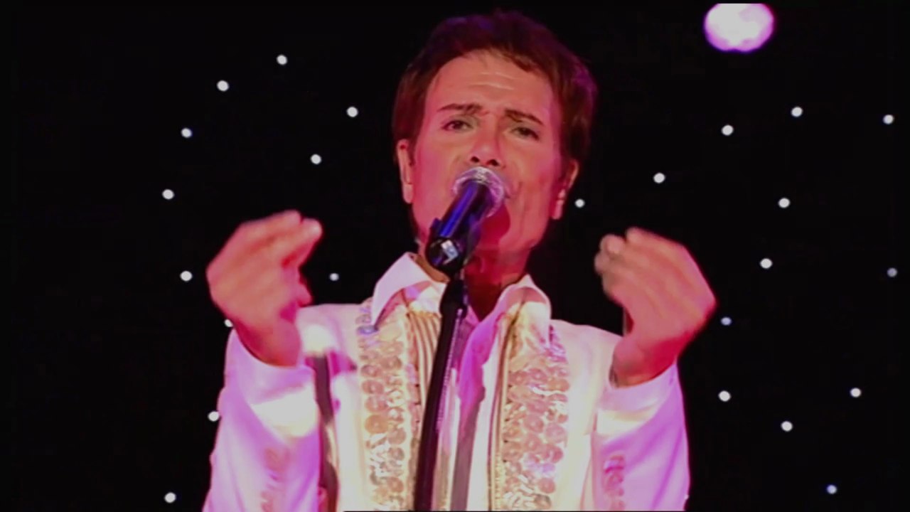DONNA/SILHOUETTES by Cliff Richard - live performance 2004