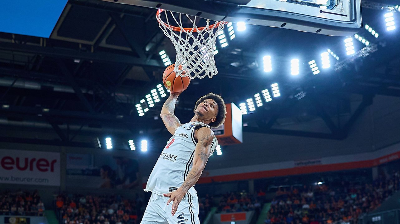 Demonia zweimal traumhaft per Alley-Oop: Bambergs Sweep im Video
