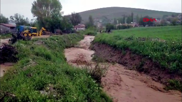 Sel Felaketi! Dereler Taştı: Evler ve Tarlalar Zarar Gördü