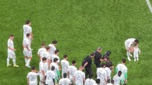 El manteo a Carvajal y a Alaba