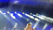 Luísa Sonza transforma o Anhangabaú em um paraíso tropical na Virada Cultural