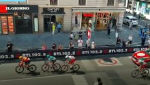 Giro d'Italia a Milano: il passaggio da corso Buenos Aires