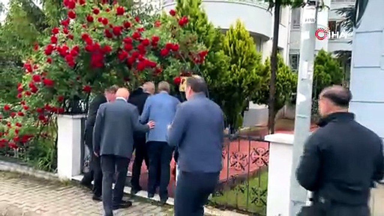 CHP’li milletvekilleri Kemal Kılıçdaroğlu’nun konutunda toplandı