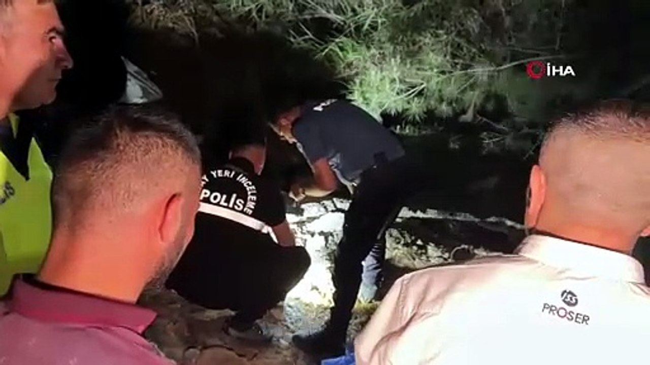 Adana'da feci kaza: Karı koca öldü, 4 yaşındaki çocukları yaralandı