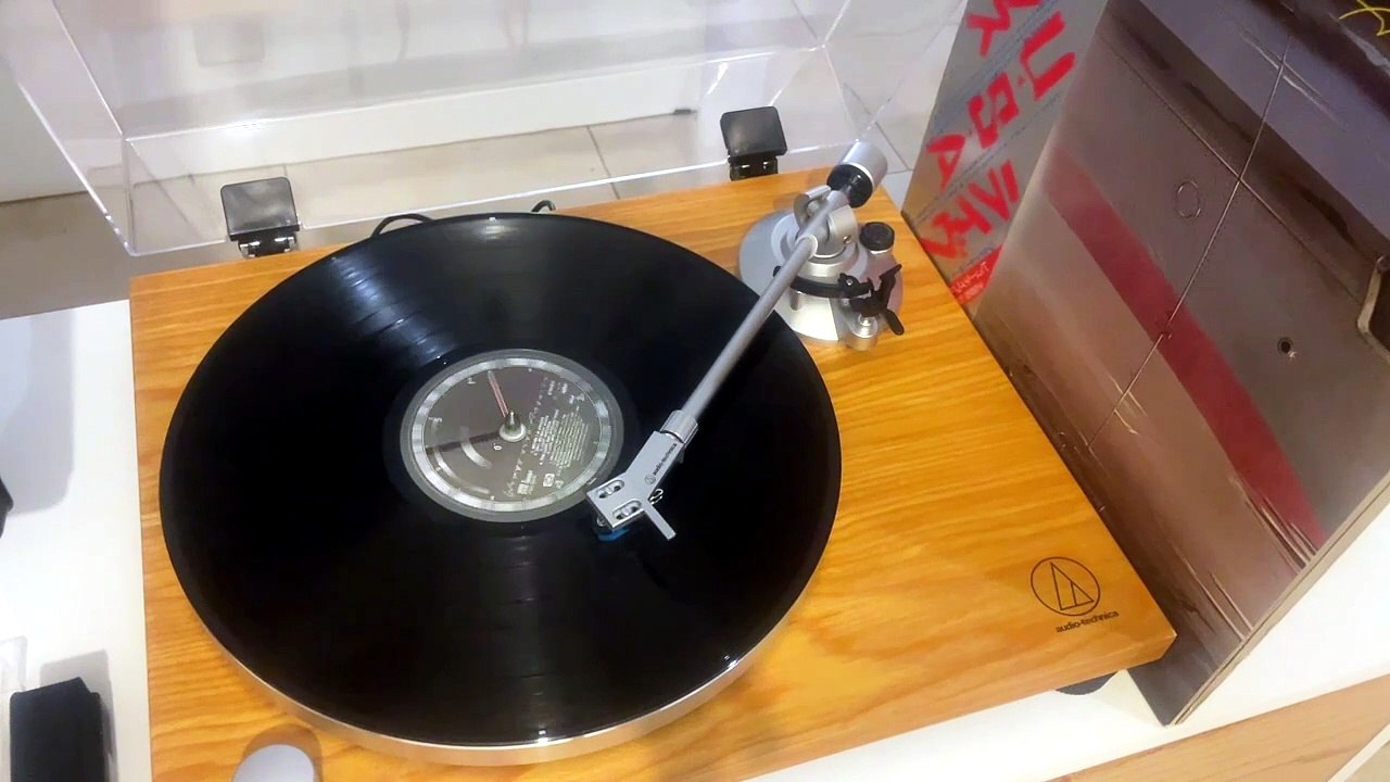 Wings - Over America