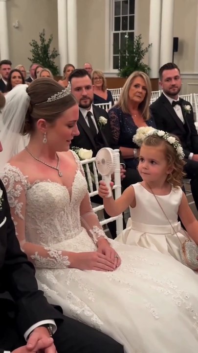 Sweetest Flower Girl Moments: A Little Help During the Wedding Ceremony