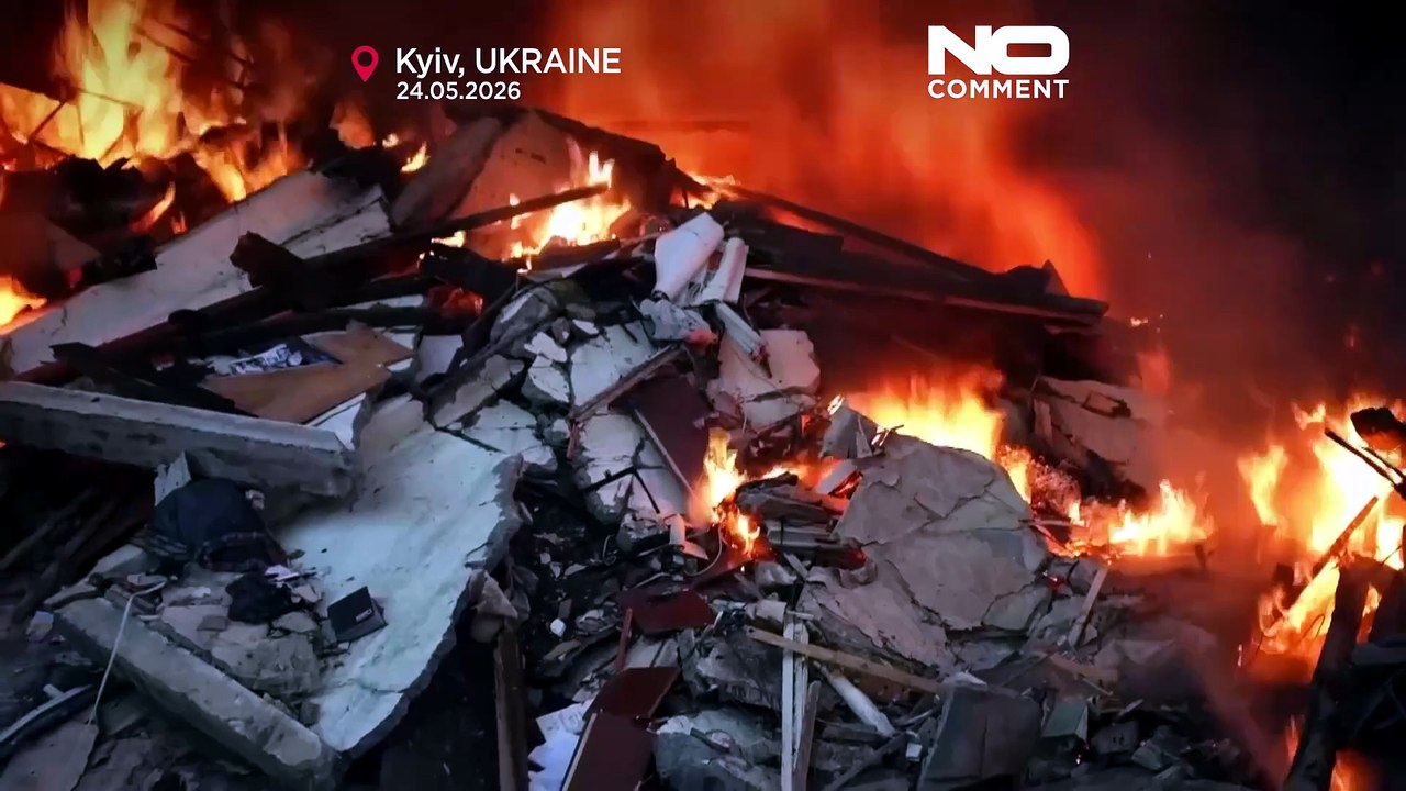 Zelenskyy visits damaged Kyiv sites after Russian missile and drone assault