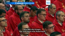 Pfingsten im Vatikan: Papst richtet sich gegen "Übel des Krieges"