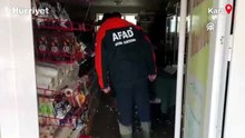 Kars'ta taşkın nedeniyle bazı ev ve iş yerleri zarar gördü