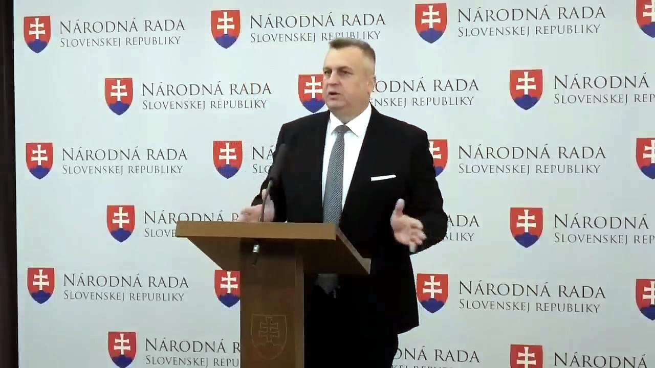 ZÁZNAM: A. Danko: List premiérovi je zdvihnutým prstom pre T. Tarabu_21052026