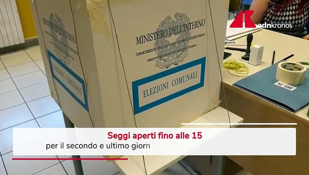 Amministrative, urne aperte fino alle 15 poi lo spoglio