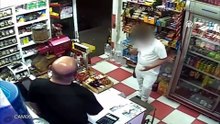 İzmir'de gasp şüphelisi 4 çocuk gözaltına alındı: Parayı markette harcama görüntüleri ortaya çıktı
