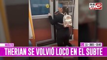 Therian entra en desesperación para que le abran la puerta del subte