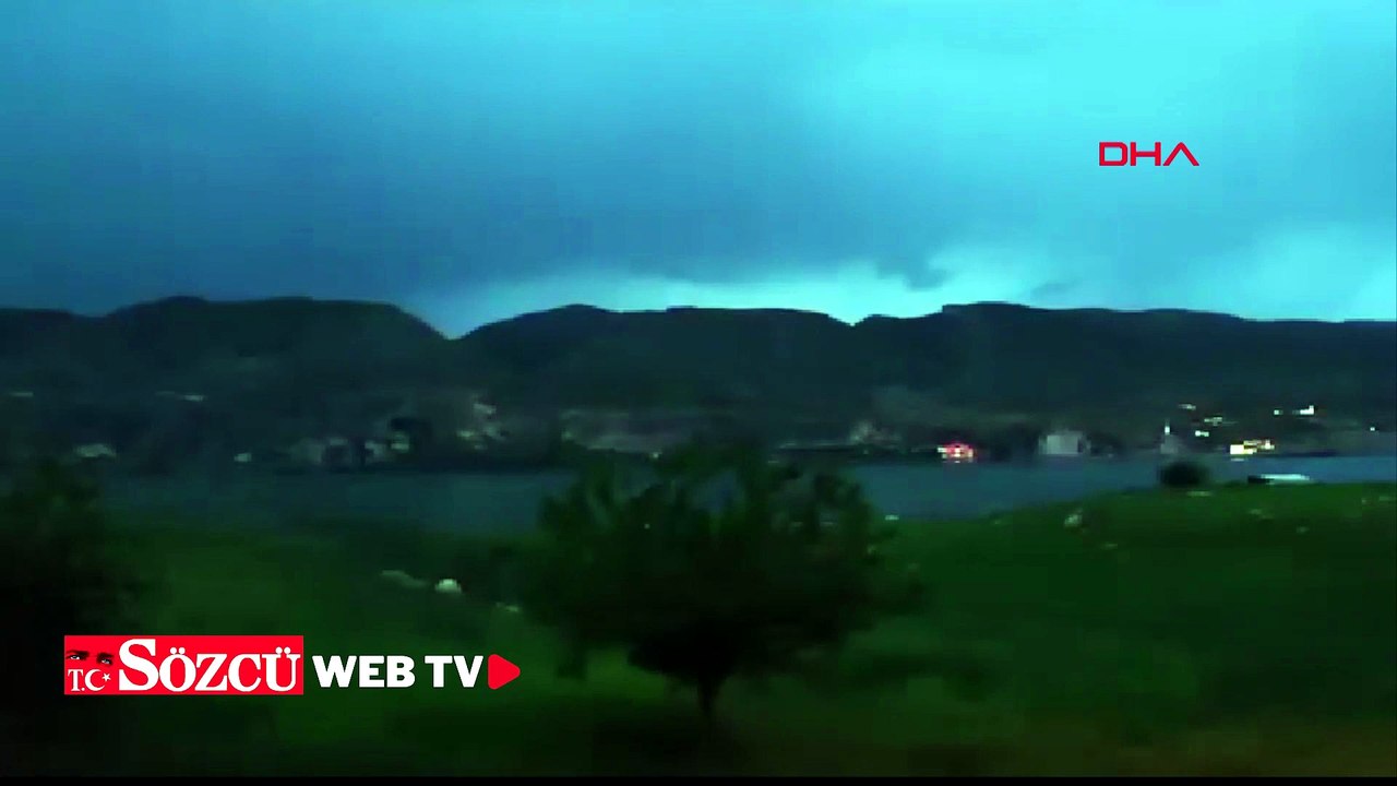 Hasankeyf’te şimşekler geceyi aydınlattı