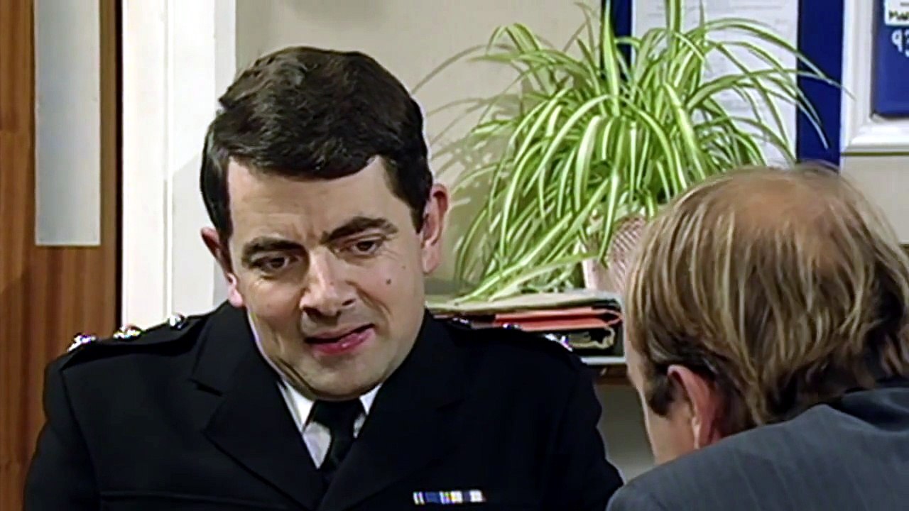 The.Thin.Blue.Line.S01E03.720p.AMZN.WEBRip.x264-GalaxyTV