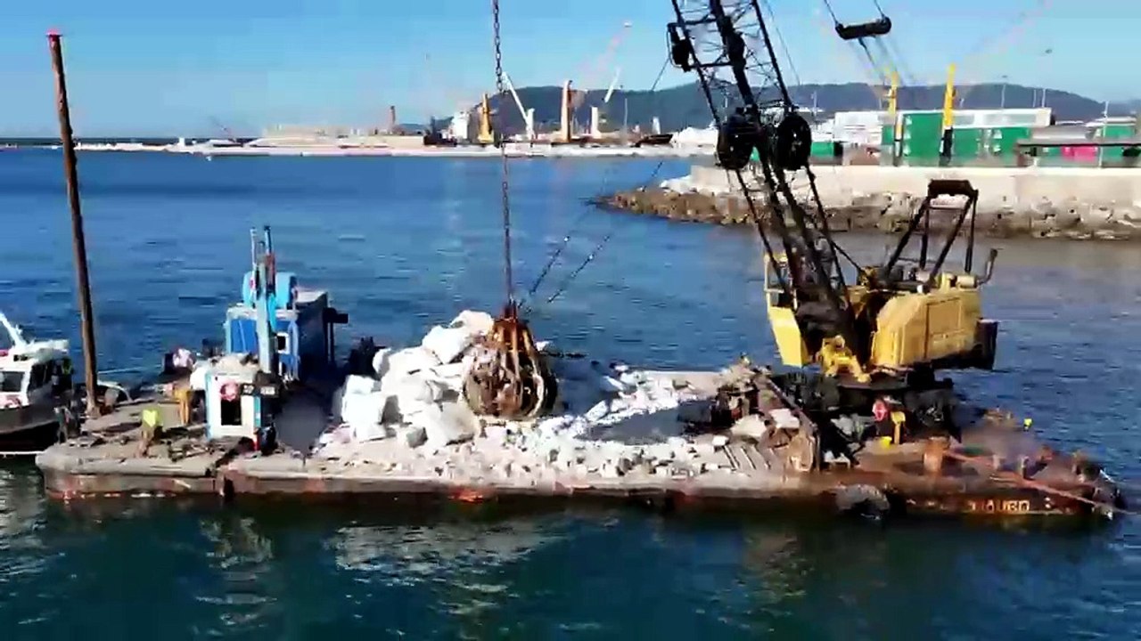 Marina di Carrara, il porto ha un nuovo "ingresso". Le immagini