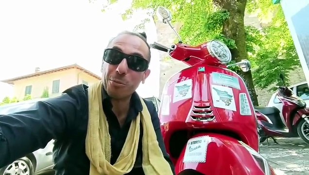 Vespa compie 80 anni, quinta tappa del tour del Tirreno a Montefioralle