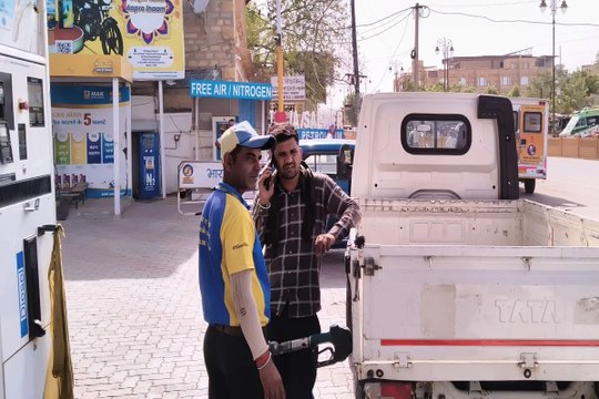 Video: शहरी व ग्रामीण पंपों पर डीजल स्टॉक बार-बार खत्म, आपूर्ति अनियमित